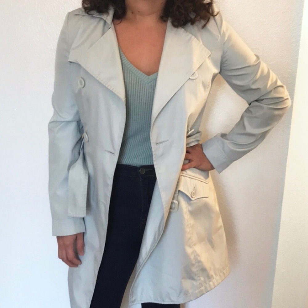 Boutique women’s small mint trench coat.
